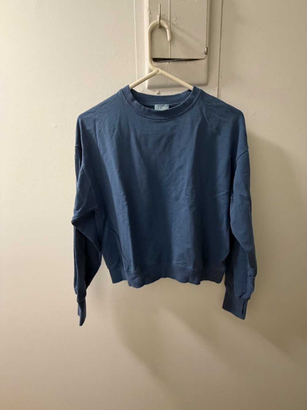ttyl Blue Cropped Sweatshirt Medium | Casual Crewneck Pullover - Picture 2 of 4